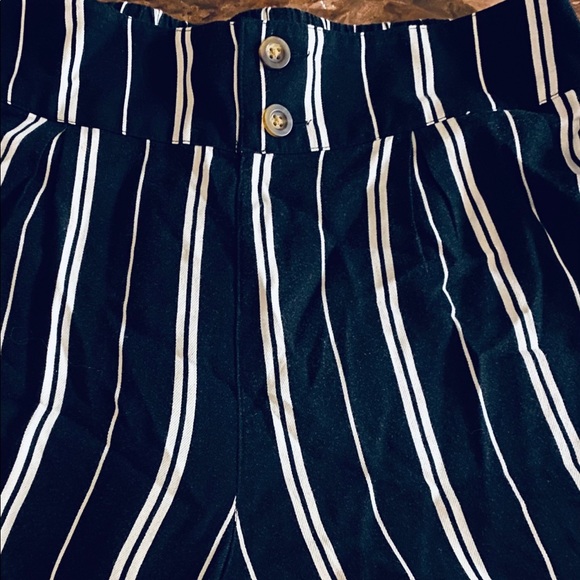 Pants - Picture 3 of 9